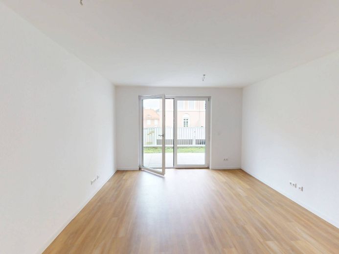 2-kamer-nieuwbouwwoning met TERRAS en ingerichte keuken op loopafstand van het Kurpark – Ansicht II: Wohn- und Esszimm…