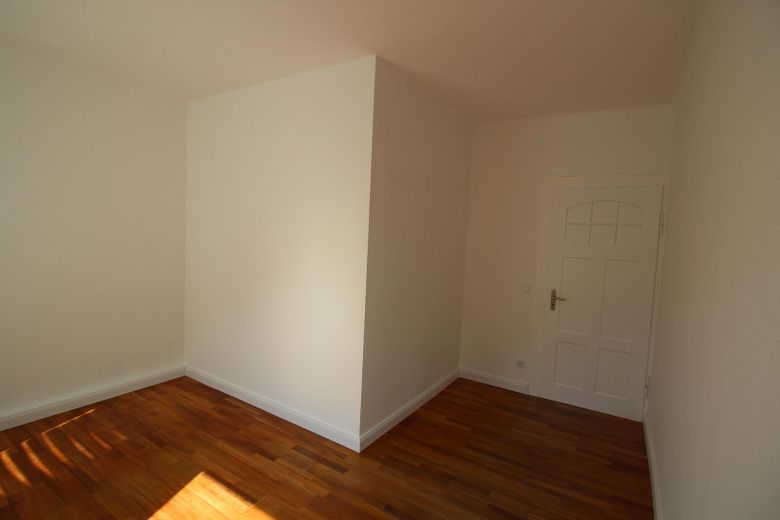 Frisch renovierte E.G Wohnung mit Balkon und Garten zur Mitnutzung – Foto 15