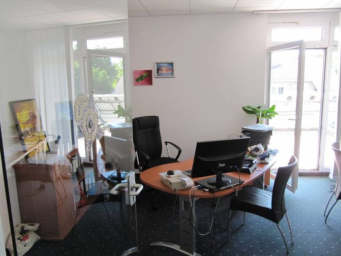 Repräsentatives und helles Büro/Kanzlei in S-Bahn-Nähe (400 m) in Herrenberg – 5_Buero_Nr2