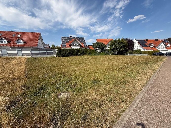 Sin comisión: gran parcela edificable en la agradable zona residencial «Kapellenfeld», Lauchheim – Foto 3