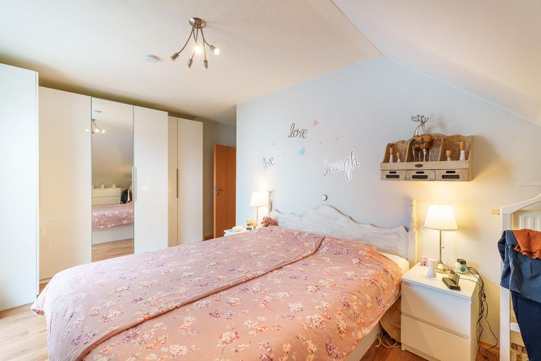 Schlafzimmer OG