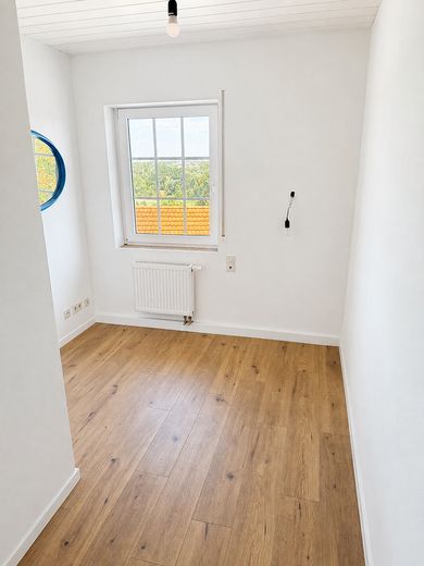 Renovierte 3-Zimmer-Wohnung mit Balkon & schönem Ausblick in Laubenheim – Arbeitszimmer
