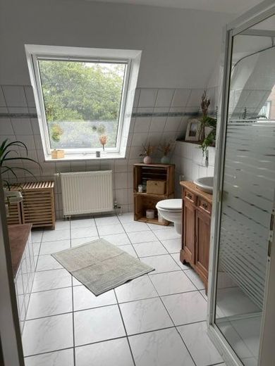 Light-flooded 3-room apartment with south-facing balcony – with energy-efficient new windows / 3 min to the canal – Foto 9