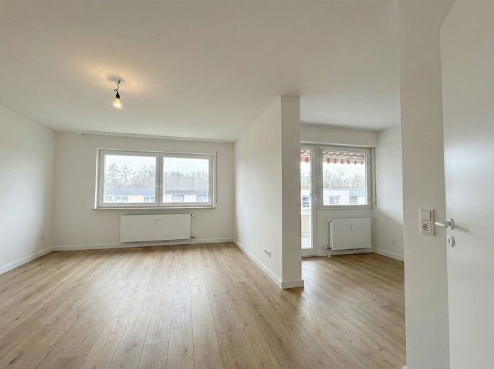 Frisch renoviert: Helle 3.5-Zi.-Wohnung mit Süd-Westbalkon & Garage – Provisionsfrei! – Wohnen_Essen_