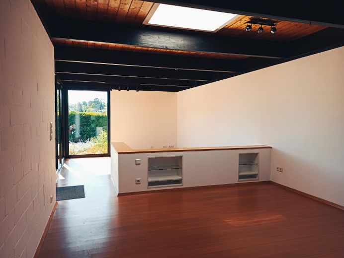 Blick ins Esszimmer vom Flur