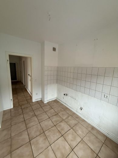 Gut geschnittene 2 Zimmerwohnung KDB – Küche