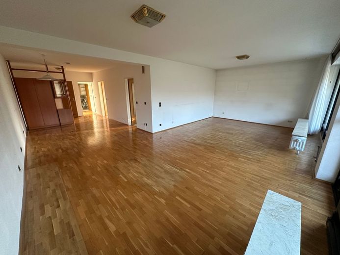 Großzügig - Attraktiv - Balkon - viel Platz - tolles miteinander ! – teilansicht