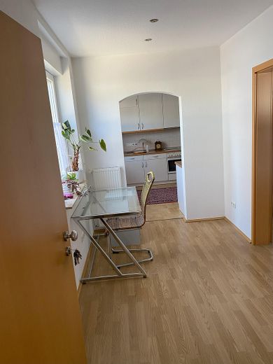Gepflegtes Zweifamilienhaus in Essen-Kupferdreh – Eingang Wohnung EG