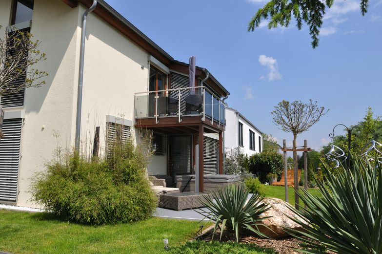 modernes EFH in Stromberg – Balkon Süd