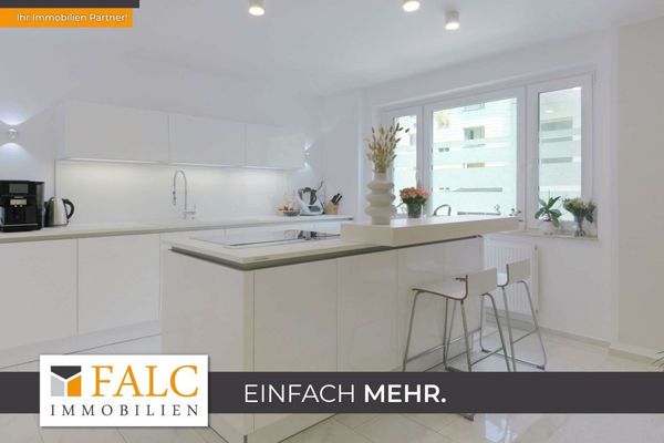 Einziehen und wohlfühlen: Stilvoll sanierte 3-Zimmer-Wohnung mit Designküche