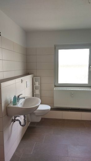 5% Rendite: Helle und ruhige 3-Zimmer-Wohnung in Sudenburg – Bad