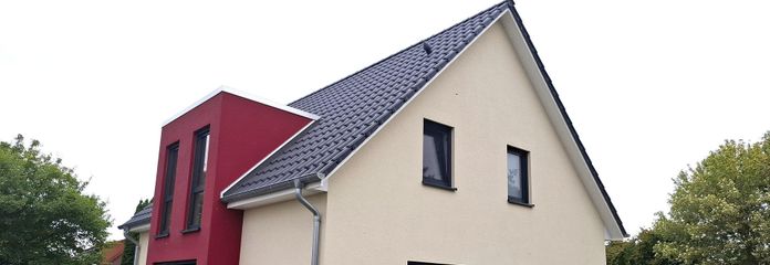neuwertiges Einfamilienhaus mit der Doppelgarage – Ost u. Terasse