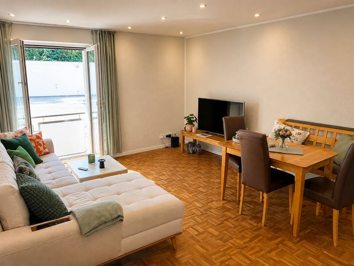 Essen Rüttenscheid’de daire – Wohnzimmer