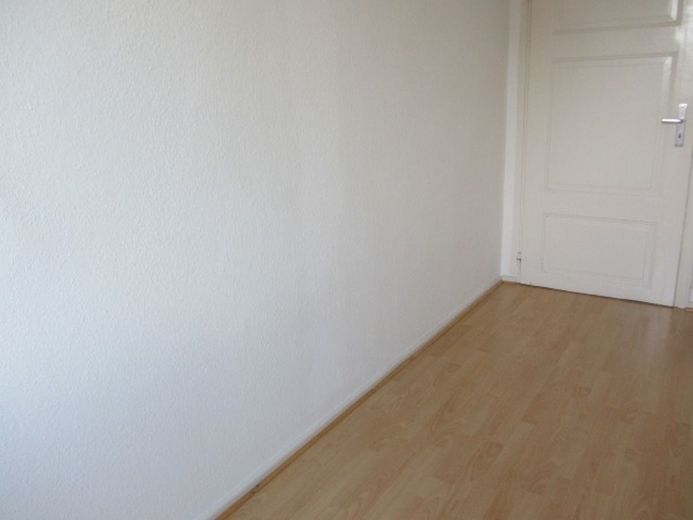 2-Zimmer in 3er WG, direkt neben der FH, Dachgeschoss, Zimmer Nr. 1 – Heise Immobilien - Vermietung WG-Zimmer - WG-Zimmer-Nr.1