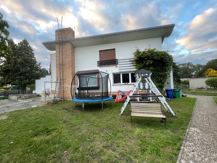 Großzügiges Rheinendhaus mit Pool – Foto 7