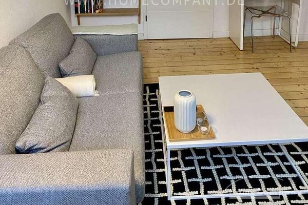 Bonito apartamento de 2 habitaciones, recién amueblado, 2.º piso.