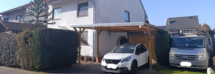 Großes Ein-/Mehrgenerationenhaus mit Garten (175 m² Wohnfläche / 573 m² Grundstück) – Hausfront
