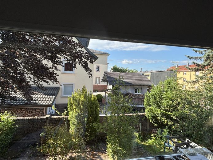 Freistehende Kaffeemühlenhaus Villa mit Naturgarten – Foto 1
