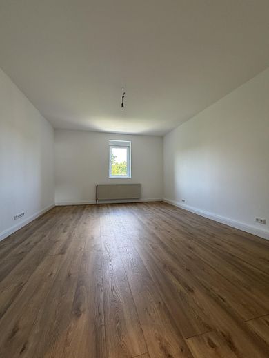 سكن أول حصري - شقة قديمة أنيقة 4 غرف في موقع مركزي – Zimmer 3