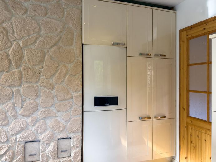 Bungalow ben tenuto a Marne con tetto nuovo, giardino appartato, camino e impianto fotovoltaico – Gastherme