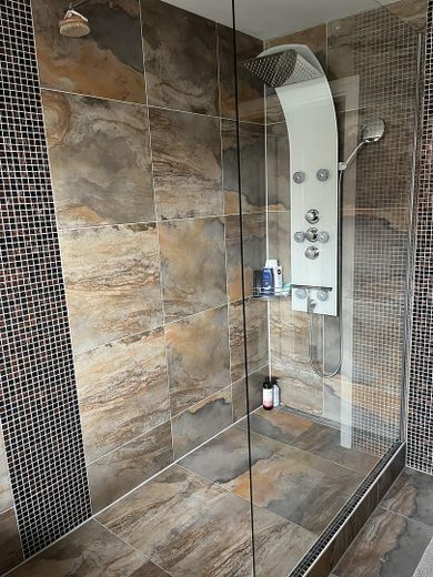 Charmantes Reihenmittelhaus in Top-Lage in Rethen bei Hannover – Badezimmer
