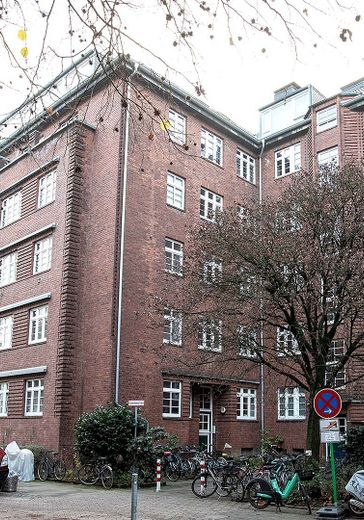 2 1/2 room apartment in Hamburg Eppendorf – Foto 1