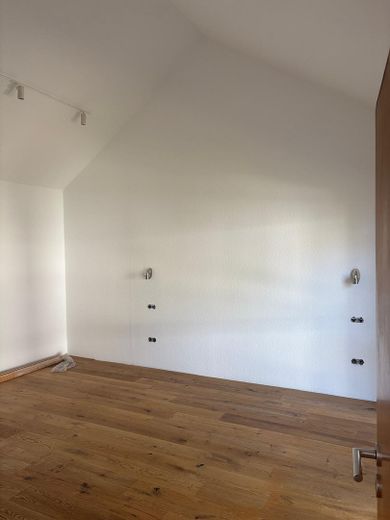 Maisonette Wohnung in zentraler und ruhiger Lage von Rheingönheim – Zimmer 1.OG