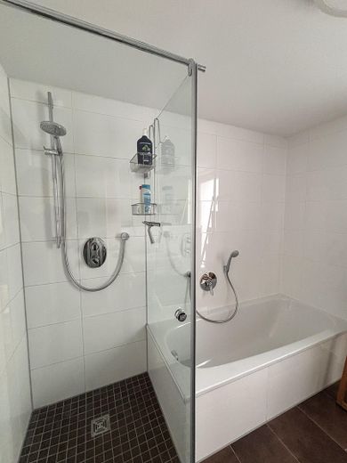 Badewanne & Dusche