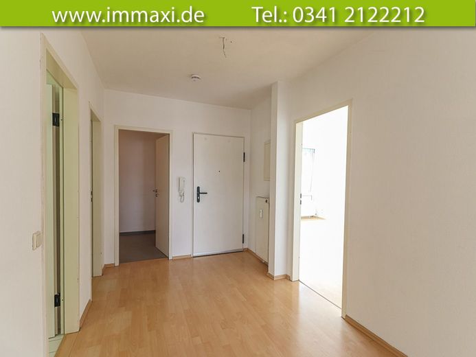 LEIPZIG-GOHLIS + 3-RAUM WOHNUNG MIT BALKON + AUFZUG AB SOFORT – Flur-mit-Wohnungseingang