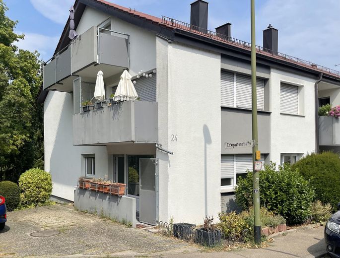 Sanierte 3-Zimmer-Wohnung mit neuer Einbauküche in Remseck-Aldingen – Hausansicht