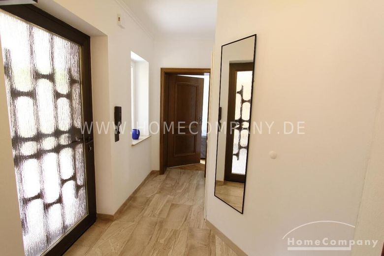 Möblierte 2-Zimmer-Wohnung in abgeschlossener Hofanlage mit separatem Eingang, italienisch-mediterranes Flair! – 3dcf9ab8a594aa71d45d07d730507f40e1b17255.jpg