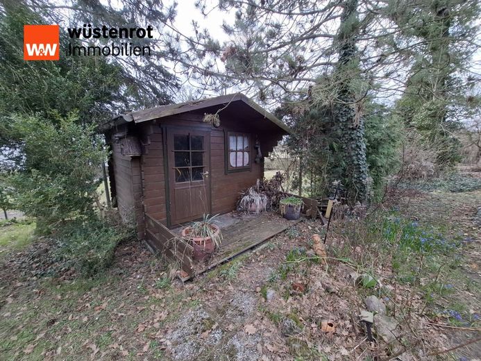 Gemütlicher Bungalow mit Erweiterungspotenzial bei Beeskow zu verkaufen. Schauen Sie vorbei... – Gartenhaus