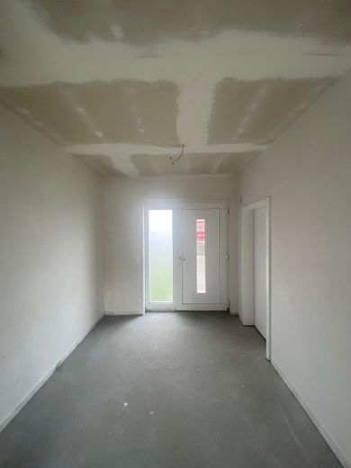Sin comisión, primera ocupación, ¡encantador bungalow con parcela incluida en Sonnewalde-Münchhausen! – Eingangsbereich, Diele