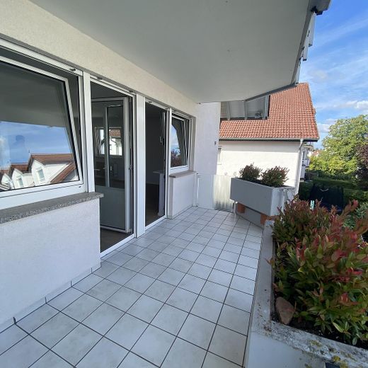 großzügige Wohnung zentral gelegen – Foto 2