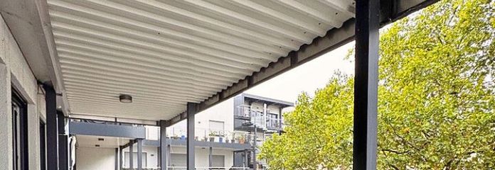 Schillerhof’ta, Staatstheater’in karşısında yüksek kaliteli döşenmiş 3-ZKB