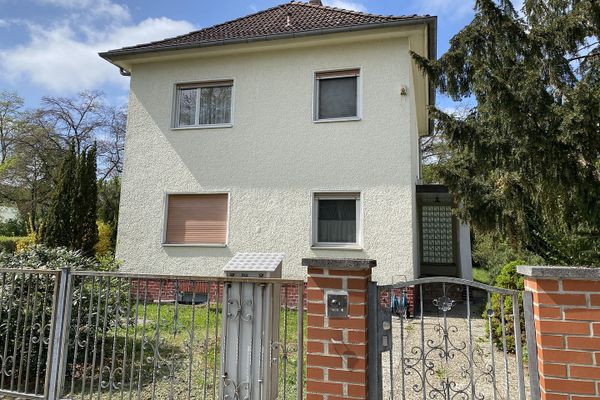 Schönes EFH mit Terrasse und großem Garten in Lankwitz