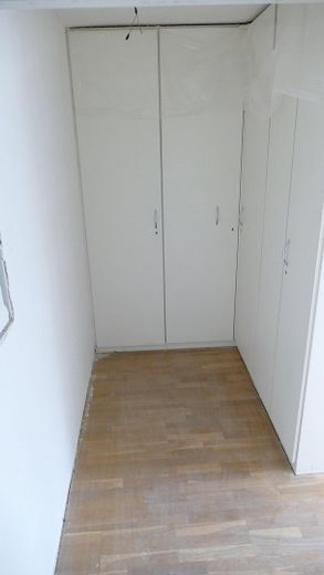 Lage! Lage! Lage! 2. Bezug kernsanierter Traumwohnung mit Gartenblick – Ankleide SZ Trockenbau