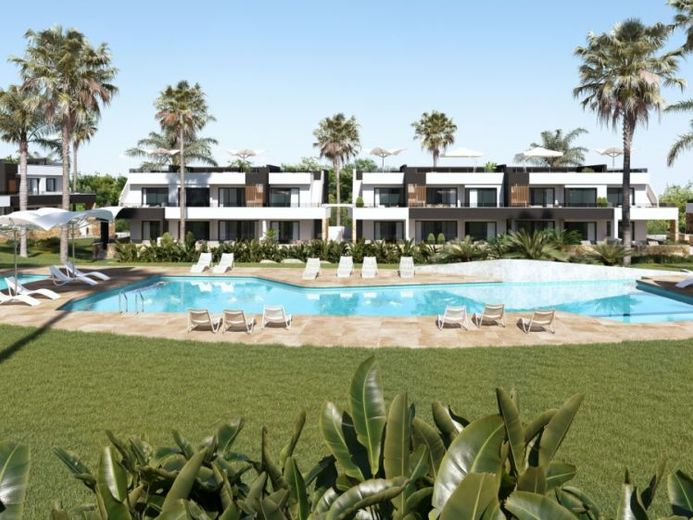 Áticos y bungalows completamente amueblados, incluidos todos los extras. – Foto 1