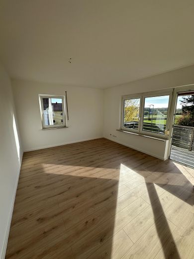 Zimmer unmöbliert