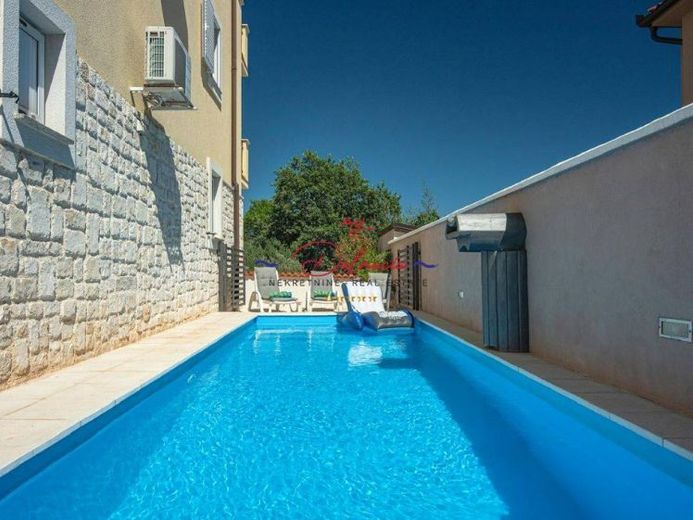 Ližnjan/Istrien Wohnung 2. Etage, Pool und Garten – Foto 1
