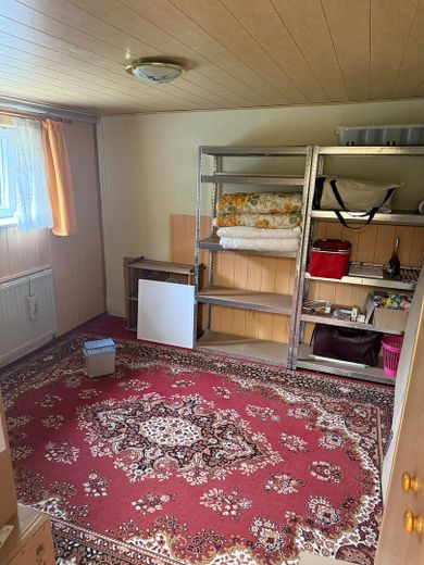 Casa unifamiliar con 1209qm de terreno y más de 250qm de superficie útil – Zimmer im Keller