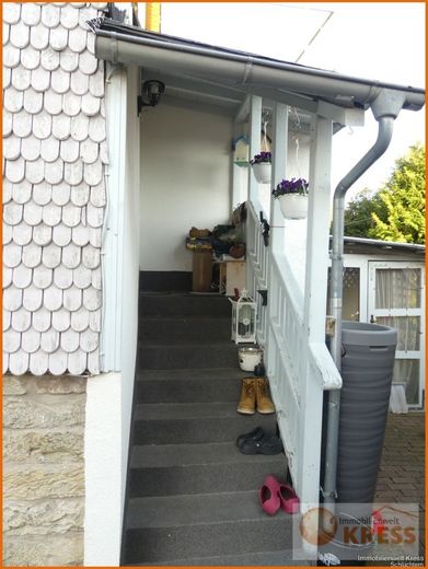 DHH mit kleinem Garten, zwei PKW-Stellplätzen, sonnigem Balkon und ruhiger Lage in Schlüchtern-Elm. – Bild 4