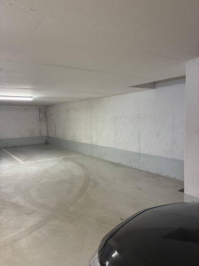 Tranquillo e moderno appartamento di 4 locali ad Amburgo Eimsbüttel, vicino alla stazione della metropolitana U-Christuskirche – Tiefgaragenstellplatz