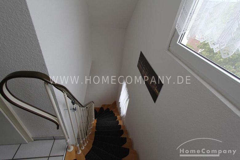 Modern möblierte 2-Zimmer-Dachgeschosswohnung in Wesseling! – 90a48512f59061ce4243db9f30558f8708f4c949.jpg