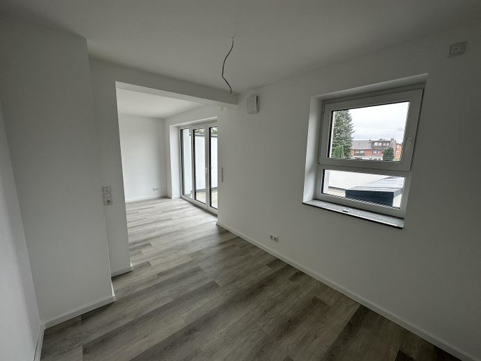 Premium 3-Zimmer-Maisonette-Wohnung mit offener Wohn-Ess-Küche, Dachterrasse & Fußbodenheizung – OG Küche