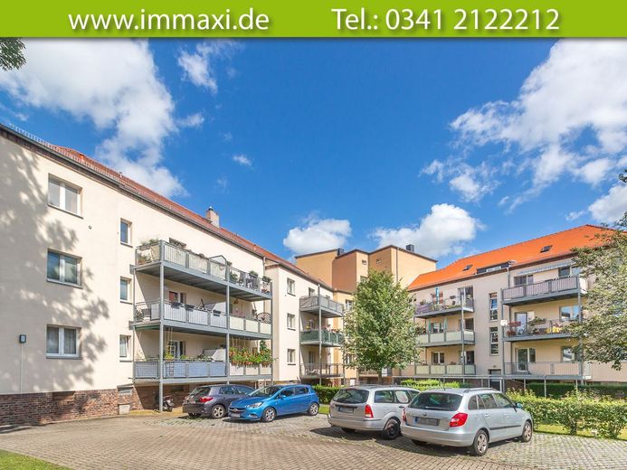 IN SANIERUNG  + WAHREN + 3 RAUM WOHNUNG + HOCHPARTERRE + BALKON – Innenhof-mit-PKW-Stellplatz