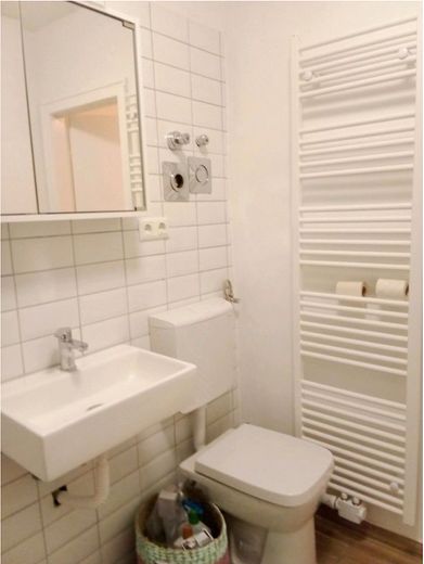 kl. Single Wohnung Innenstad in Braunschweig, neu renoviert, voll möbliert , mit allen Hausgeräten, in ruhige, Grüne Lage, nur ca. 300m von Straßenbahn entfernt – Foto 6