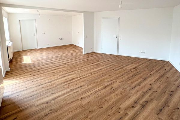 Neubaugefühl statt Neubaupreis - moderne 3,5-Zimmer-Wohnung mit Balkon in Kirchheim u. Teck