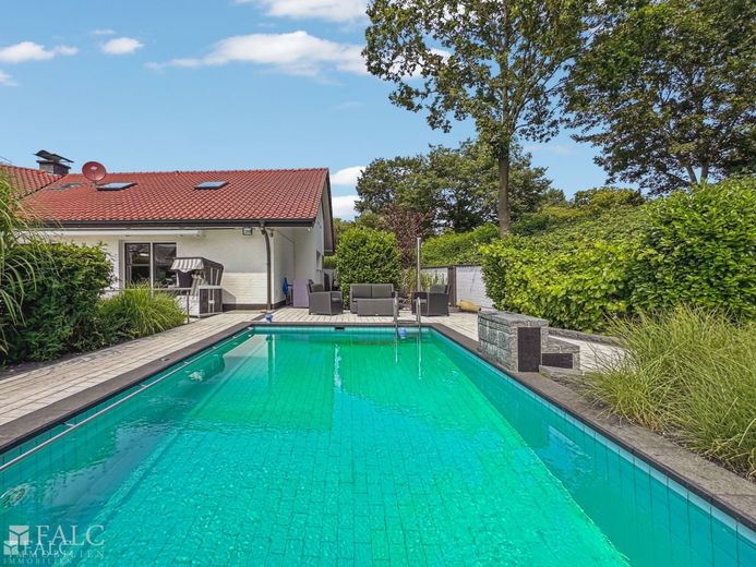 Schwimmingpool