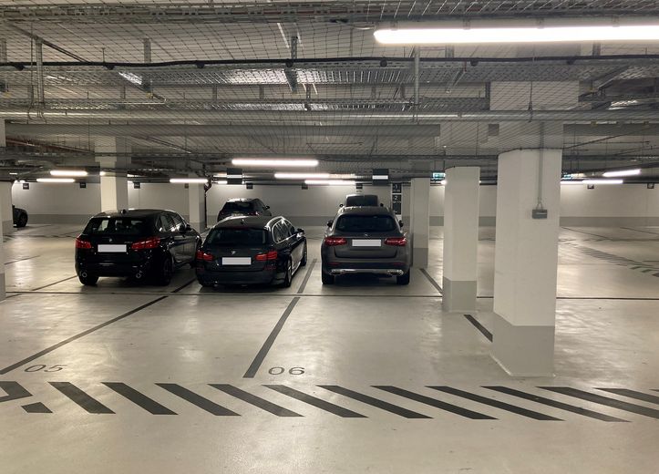 Tiefgaragen Parkplätze im T1 an der Donnersberger Brücke zu vermieten! – Tiefgaragenstellplätze